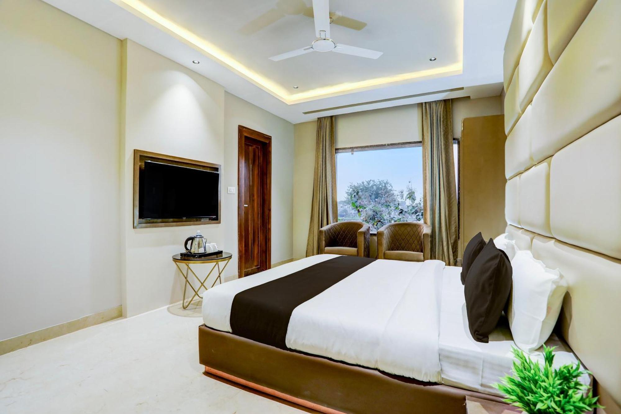 Super Collection O Belgacihia Near Kolkata Railway Station Hotel Gwalior Ngoại thất bức ảnh